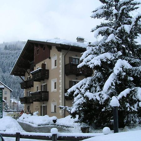 Alpi & Golf Hotel Bormio Exterior foto